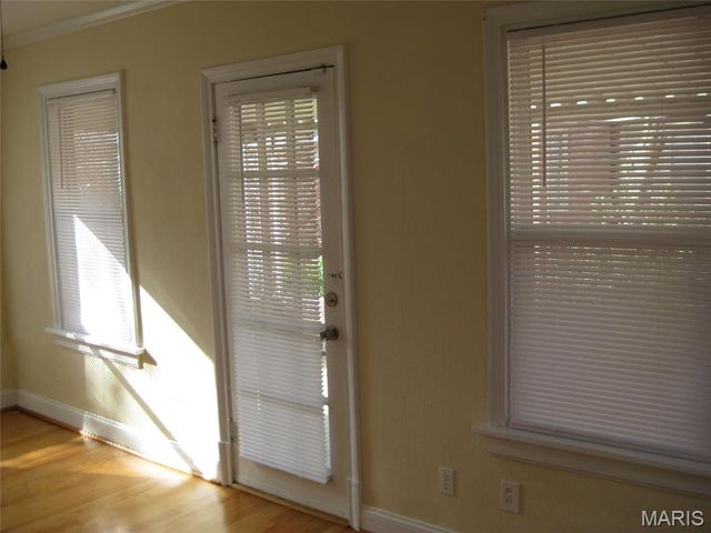 7359 Amherst Avenue, University City, MO 63130