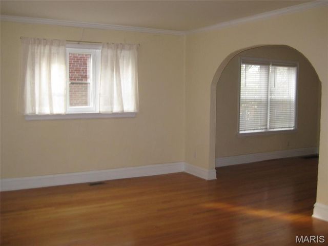 7359 Amherst Avenue, University City, MO 63130