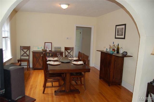 7359 Amherst Avenue, University City, MO 63130