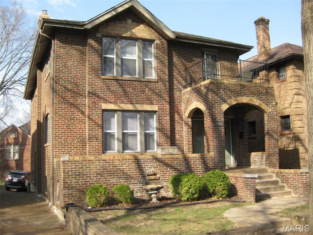 7359 Amherst Avenue, University City, MO 63130