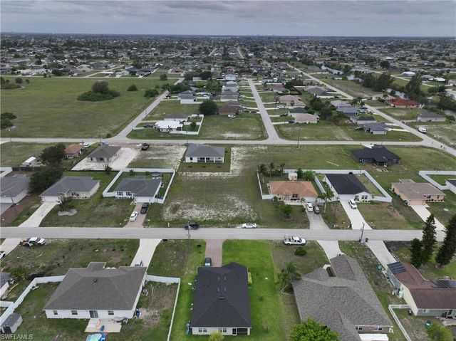 530 NW 23rd TER, Cape Coral, FL 33993