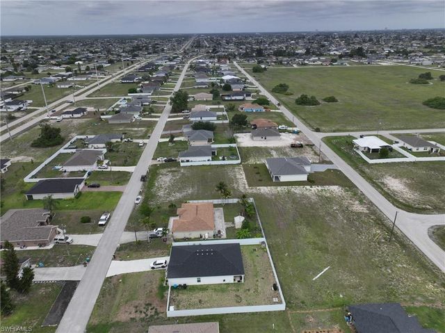530 NW 23rd TER, Cape Coral, FL 33993