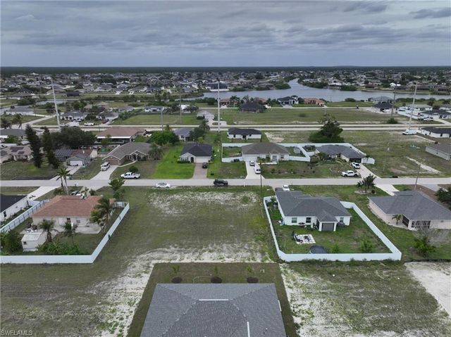 530 NW 23rd TER, Cape Coral, FL 33993
