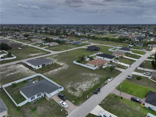 530 NW 23rd TER, Cape Coral, FL 33993