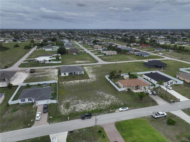 530 NW 23rd TER, Cape Coral, FL 33993
