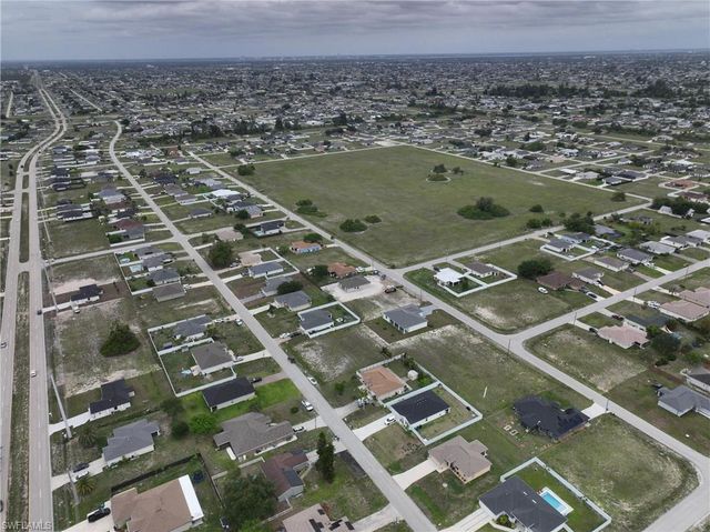 530 NW 23rd TER, Cape Coral, FL 33993