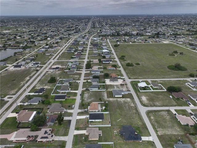 530 NW 23rd TER, Cape Coral, FL 33993