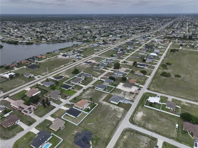 530 NW 23rd TER, Cape Coral, FL 33993