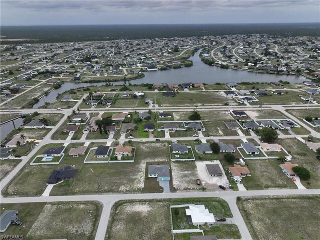 530 NW 23rd TER, Cape Coral, FL 33993