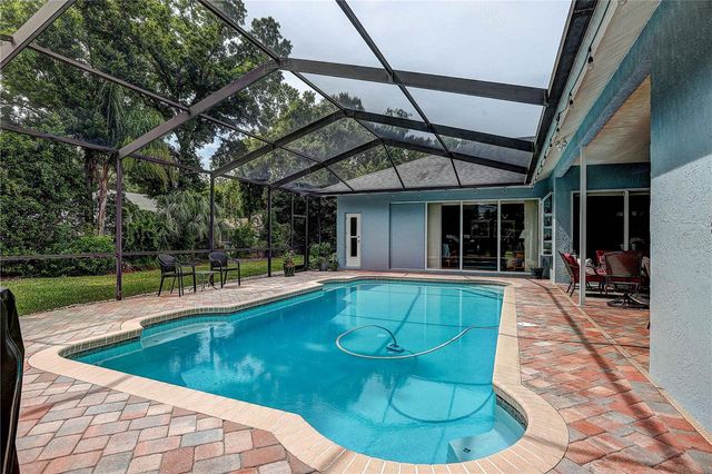 2812 CLUBHOUSE DRIVE, Plant City, FL 33566