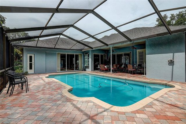 2812 CLUBHOUSE DRIVE, Plant City, FL 33566