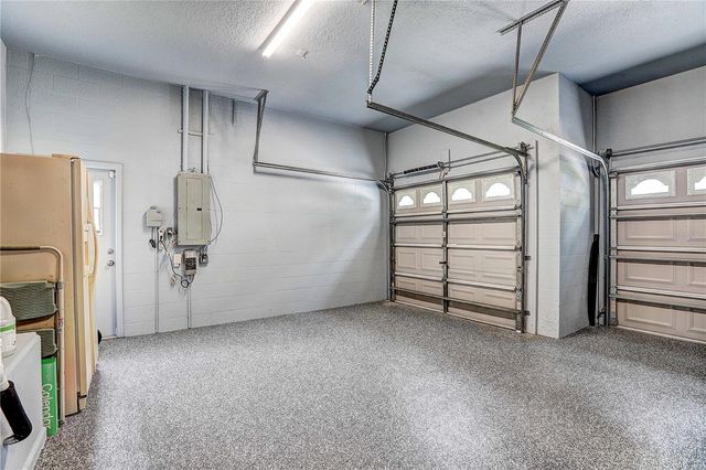 2812 CLUBHOUSE DRIVE, Plant City, FL 33566