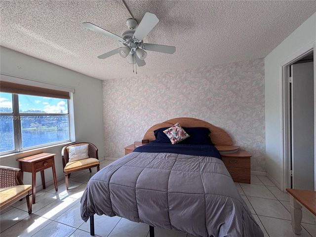 9900 Sunrise Lakes Boulevard 210, Sunrise, FL 33322