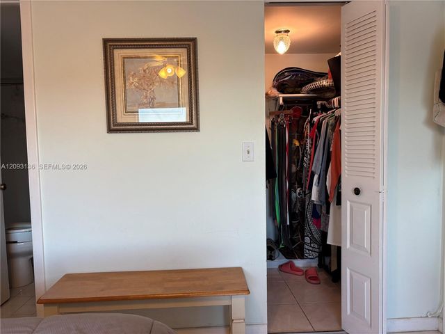 9900 Sunrise Lakes Boulevard 210, Sunrise, FL 33322