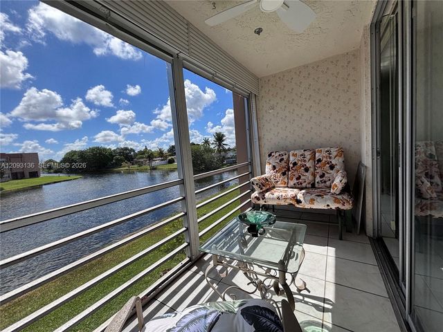 9900 Sunrise Lakes Boulevard 210, Sunrise, FL 33322