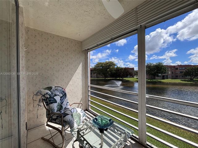 9900 Sunrise Lakes Boulevard 210, Sunrise, FL 33322