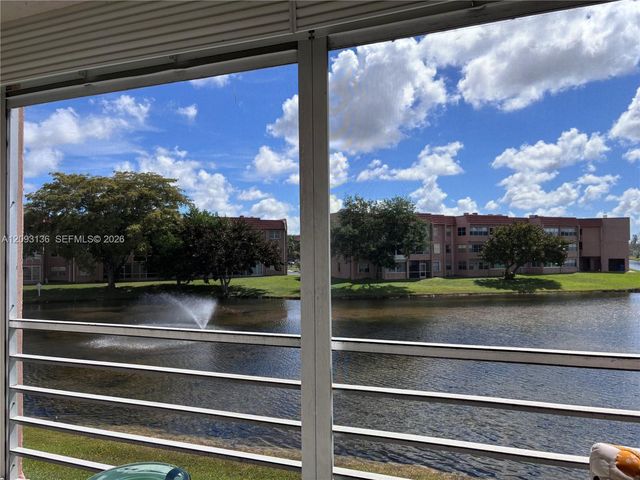9900 Sunrise Lakes Boulevard 210, Sunrise, FL 33322