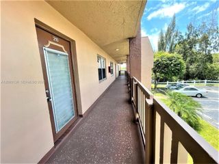 9900 Sunrise Lakes Boulevard 210, Sunrise, FL 33322
