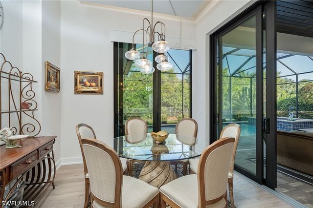 2943 Coco Lakes DR, Naples, FL 34105