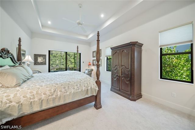 2943 Coco Lakes DR, Naples, FL 34105