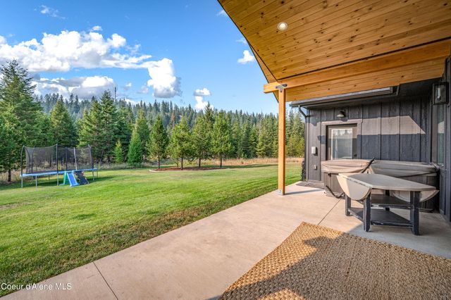 25662 N Gathering PL, Rathdrum, ID 83858
