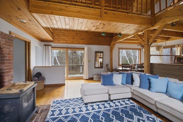 1871 West Hill Road, Townshend, VT 05353