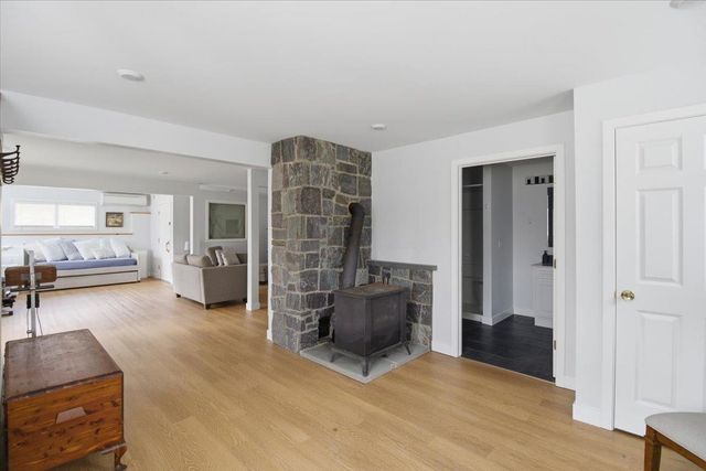 1871 West Hill Road, Townshend, VT 05353
