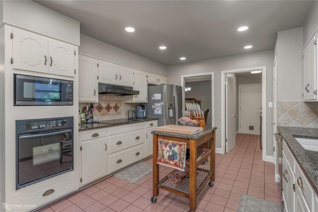 9841 High Point Drive, Shreveport, LA 71106