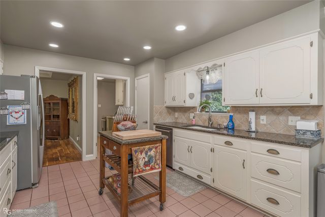 9841 High Point Drive, Shreveport, LA 71106