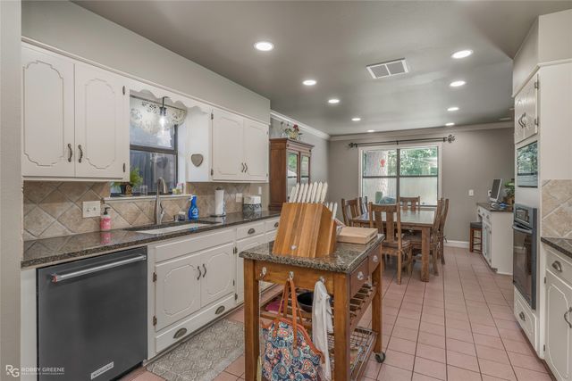9841 High Point Drive, Shreveport, LA 71106