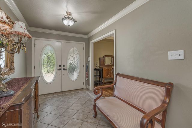 9841 High Point Drive, Shreveport, LA 71106