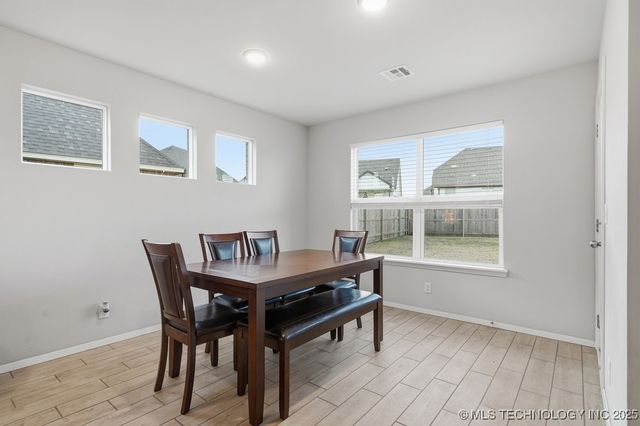 12008 N 131st East Avenue, Collinsville, OK 74021