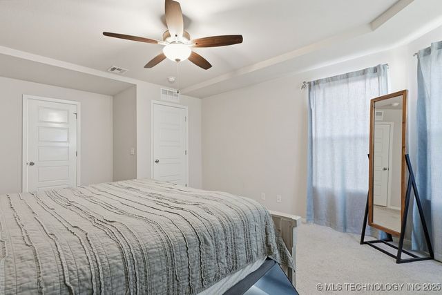 12008 N 131st East Avenue, Collinsville, OK 74021