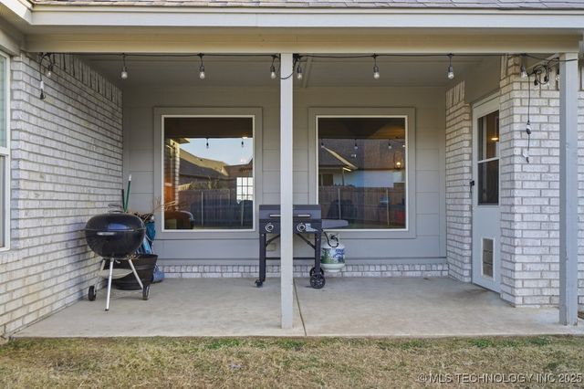 12008 N 131st East Avenue, Collinsville, OK 74021