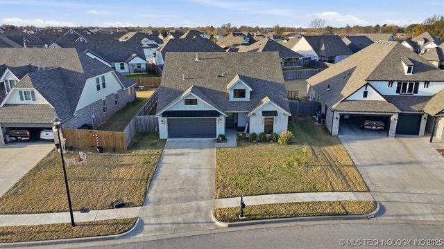 12008 N 131st East Avenue, Collinsville, OK 74021