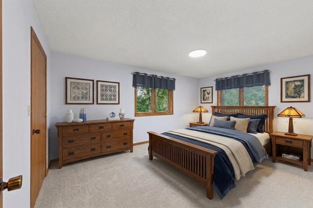7712 Riverdale Drive N, Brooklyn Park, MN 55444