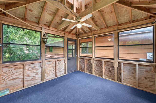 7712 Riverdale Drive N, Brooklyn Park, MN 55444