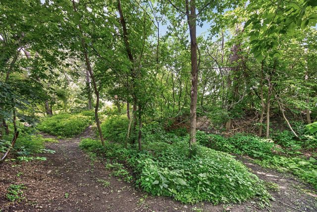 7712 Riverdale Drive N, Brooklyn Park, MN 55444