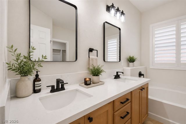 6737 Scavenger Hunt Street, North Las Vegas, NV 89084