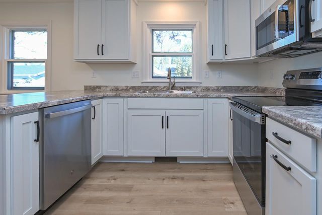 1908 COLUMBUS STREET, Manitowoc, WI 54220