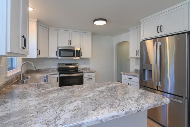 1908 COLUMBUS STREET, Manitowoc, WI 54220