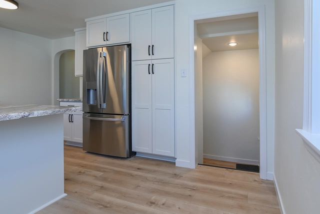 1908 COLUMBUS STREET, Manitowoc, WI 54220