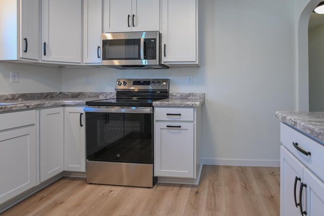 1908 COLUMBUS STREET, Manitowoc, WI 54220