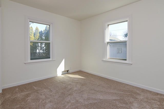 1908 COLUMBUS STREET, Manitowoc, WI 54220