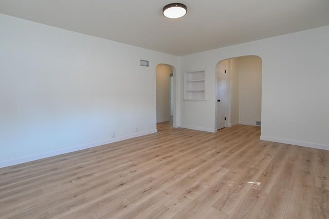 1908 COLUMBUS STREET, Manitowoc, WI 54220