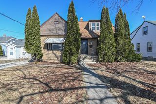 1908 COLUMBUS STREET, Manitowoc, WI 54220