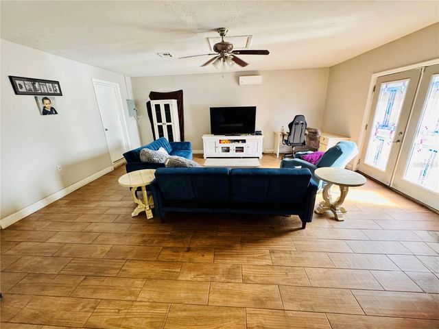 1221 LEEWAY AVENUE, Orlando, FL 32810