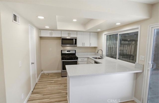 7509 Winnetka Ave, Winnetka, CA 91306