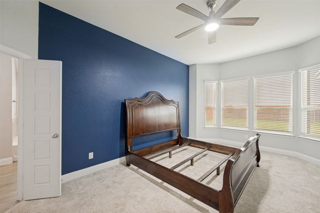 230 Clairmont Drive, Ponder, TX 76259