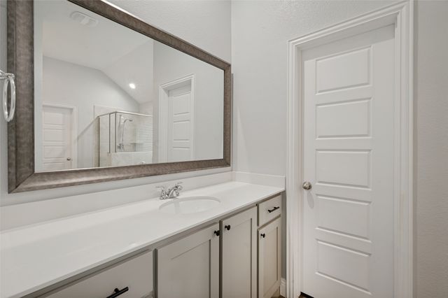 230 Clairmont Drive, Ponder, TX 76259